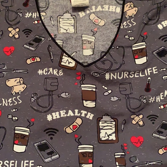 Scrub Top - Picture 4 of 7